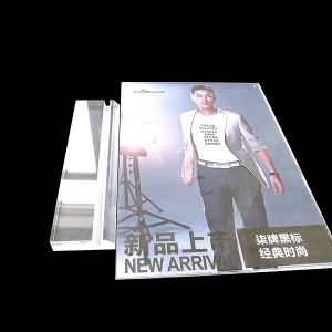 ポスター展示スタンド